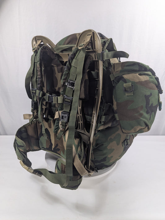Genuine US Military Woodland MOLLE II Rucksack & Modular Sleep System (MSS) Combo